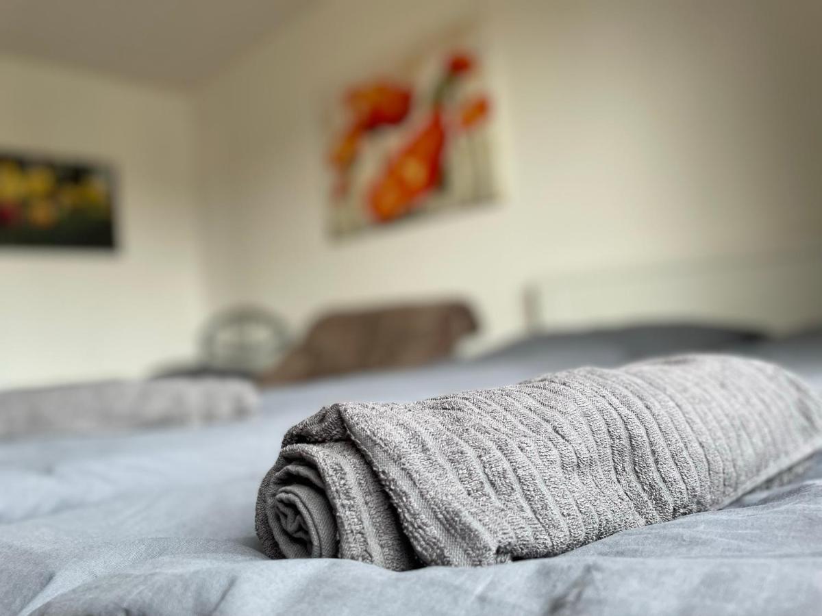 Schoene Zentrale Zimmer In Wilhelmshaven Apartment ภายนอก รูปภาพ