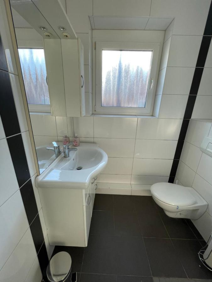 Schoene Zentrale Zimmer In Wilhelmshaven Apartment ภายนอก รูปภาพ